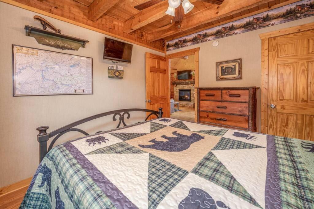 Over The Mountain - Smoky Mountain View Cabin Sevierville Bagian luar foto