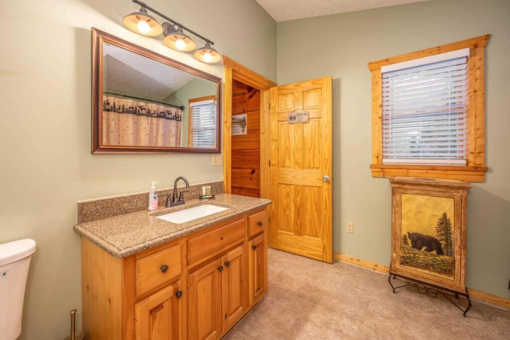 Over The Mountain - Smoky Mountain View Cabin Sevierville Bagian luar foto