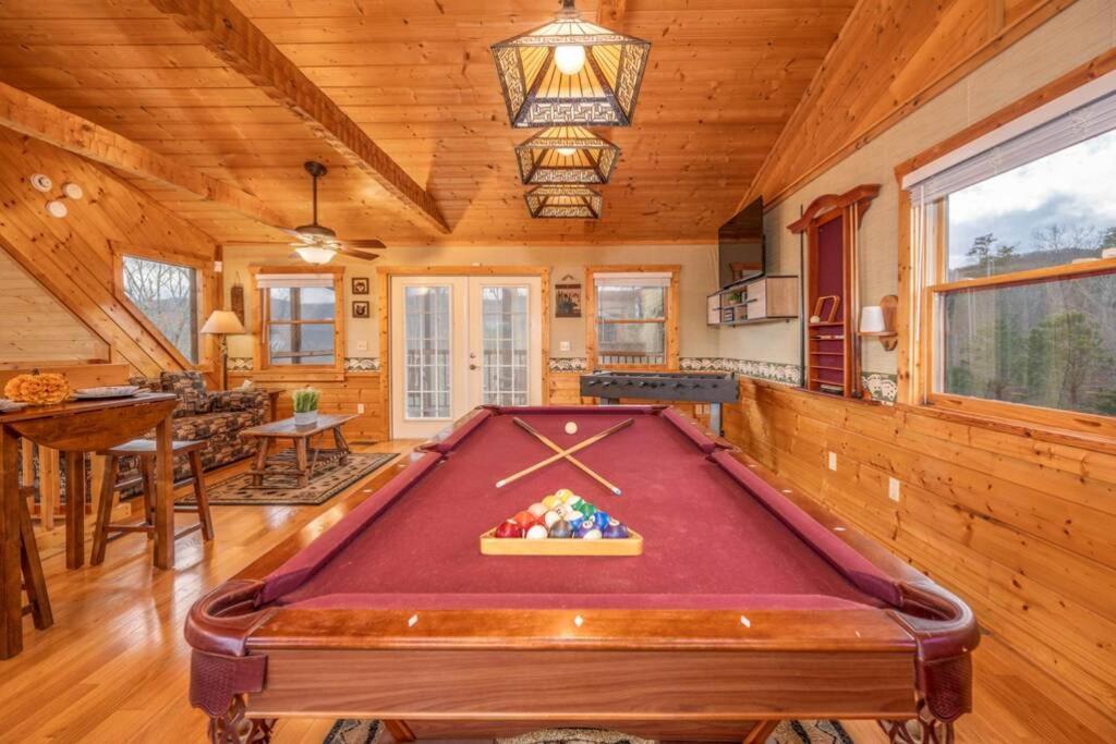 Over The Mountain - Smoky Mountain View Cabin Sevierville Bagian luar foto